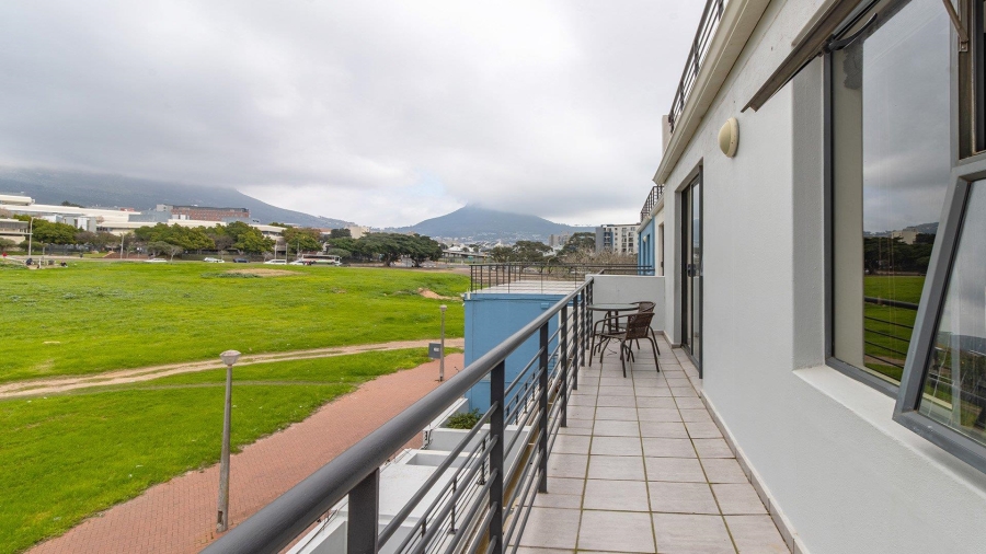 2 Bedroom Property for Sale in Zonnebloem Western Cape